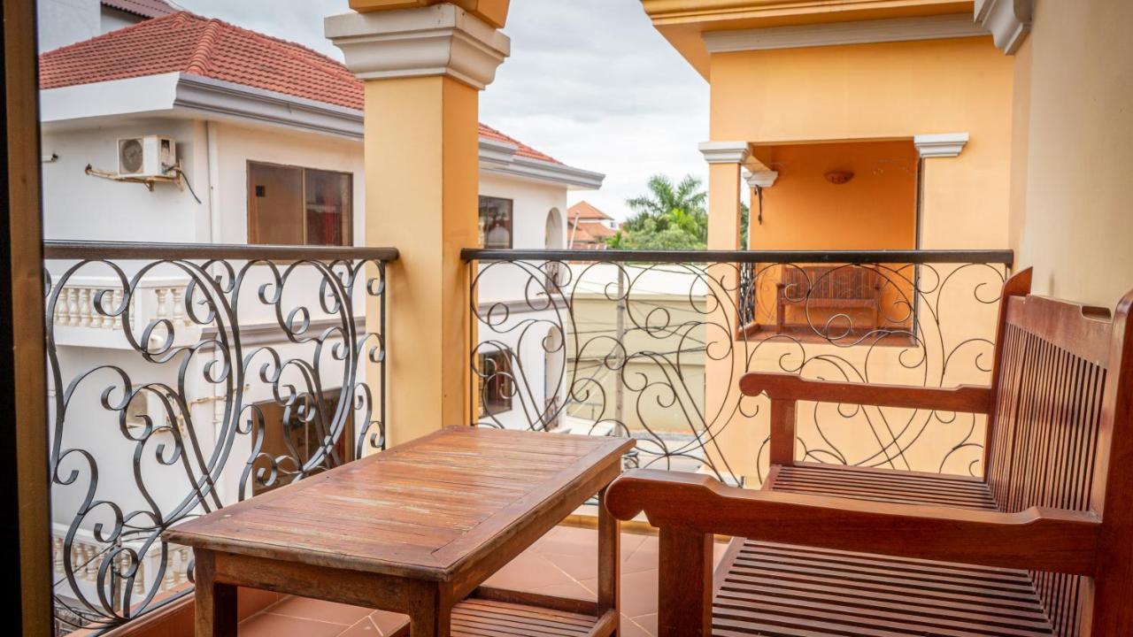 Den Hotel Totonou เสียมราฐ ภายนอก รูปภาพ